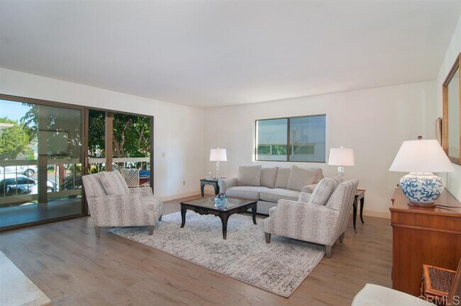 Building Photo - 1520 Ynez Pl