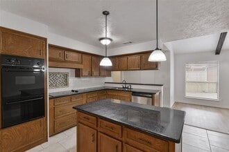 Building Photo - 3206 Cascade Creek Dr