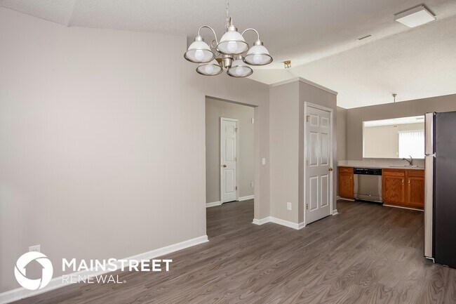 Building Photo - 205 Markham Dr