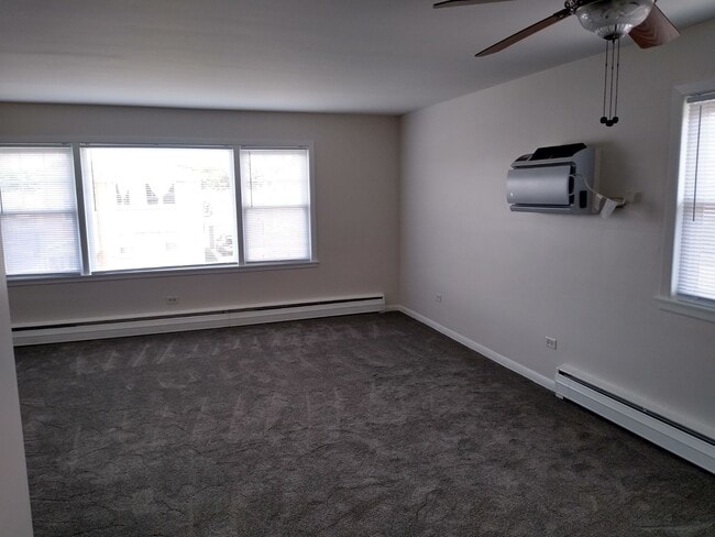 Building Photo - 8347 W Summerdale Ave