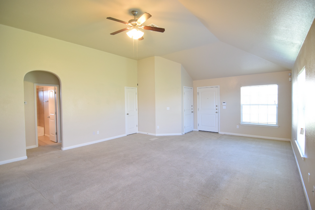 Building Photo - 2808 Camp Cooper Dr