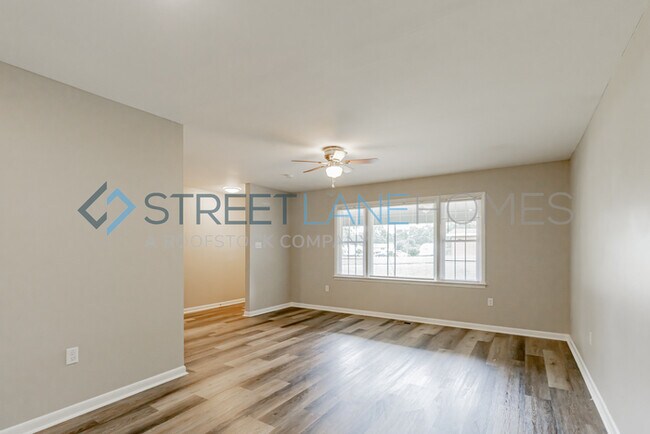 Foto del edificio - Charming 3 Bedroom in Warner Robins!