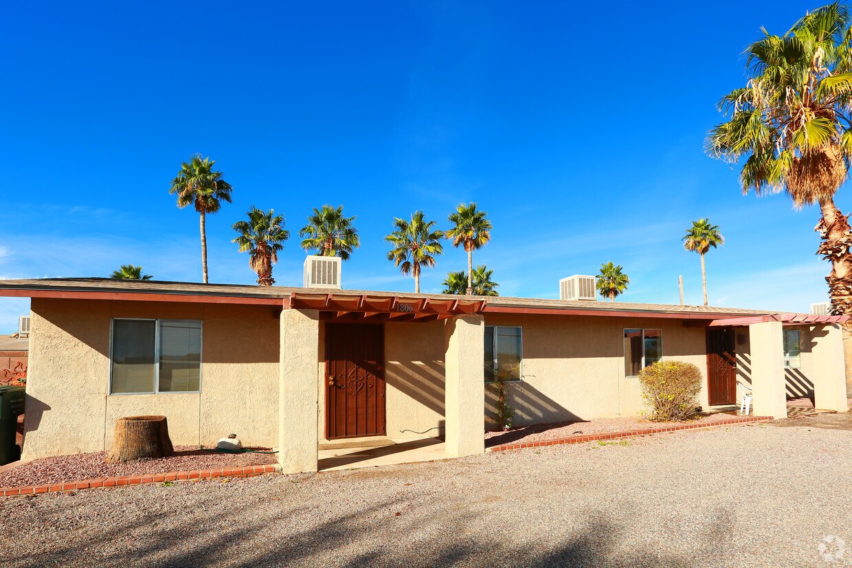 Primary Photo - 1800 South Sahuara Avenue Apartments