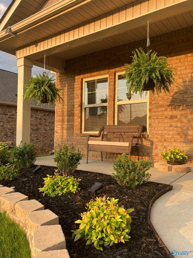 Foto del edificio - 107 Donovan Dr