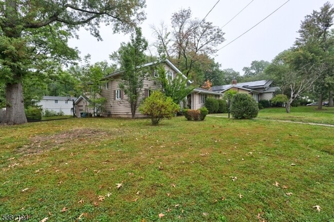 Building Photo - 30 Hartley Rd