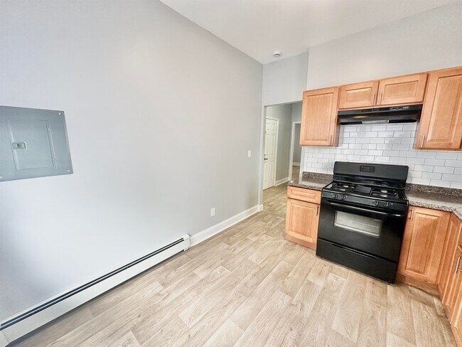 Foto del edificio - 130 Grant Ave