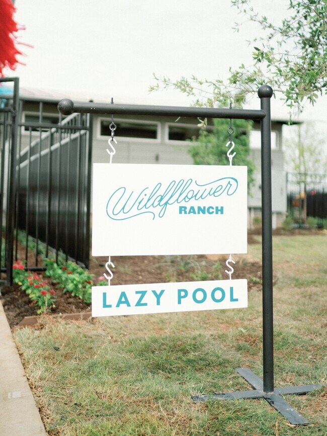 Foto del edificio - Meadowlark at Wildflower Ranch
