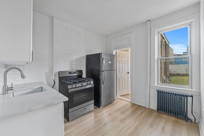 Foto del edificio - 4308 Grand Ave