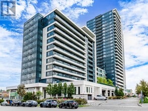 Building Photo - 7900-7900 Bathurst St