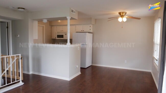 Building Photo - 1717 S Cypress St