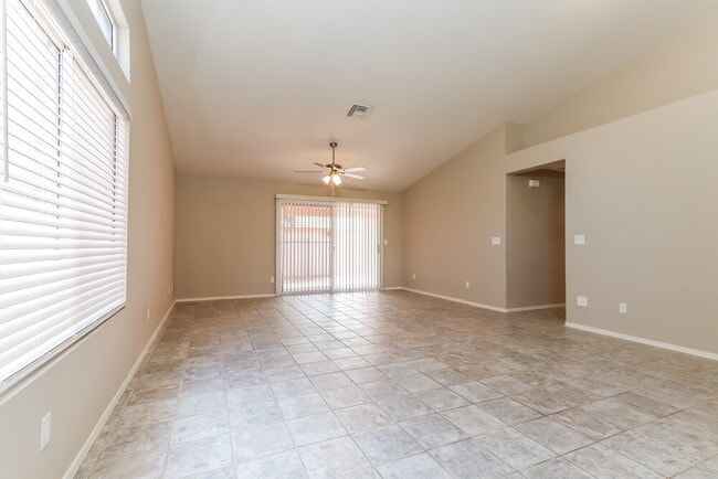 Foto del edificio - 2999 W Sky Ranch Trail