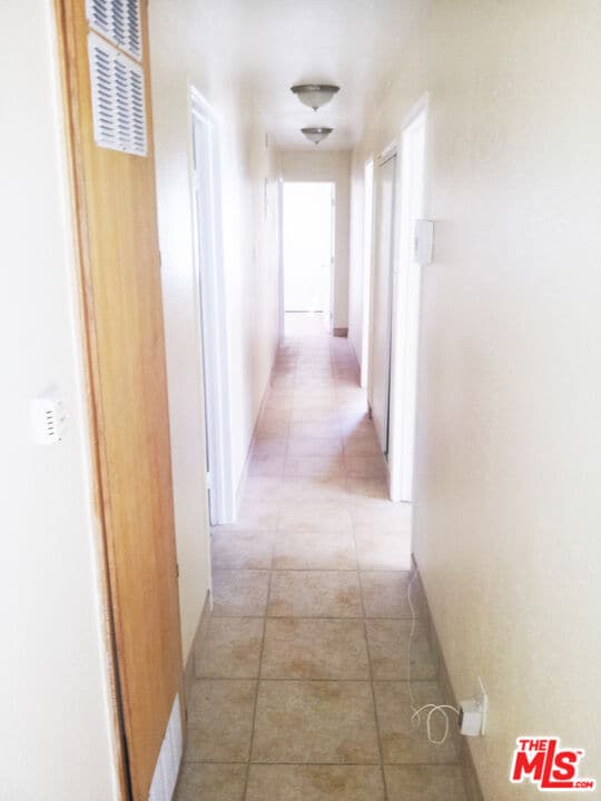 Foto del edificio - 1735 W 55th St