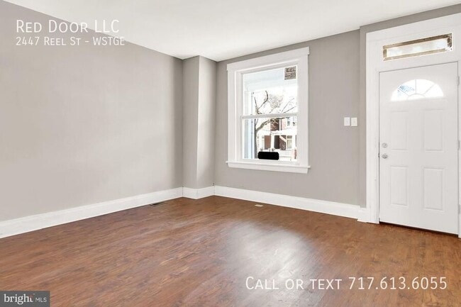 Building Photo - 2447 Reel St