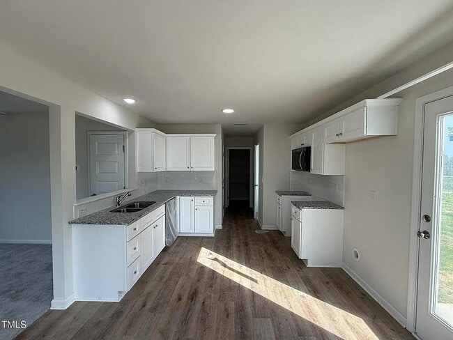 Building Photo - 63 Coharie Dr