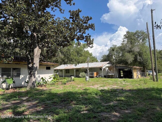 Foto del edificio - 18640 County Line Rd