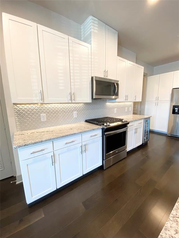 Foto del edificio - 8604 Preston Rd