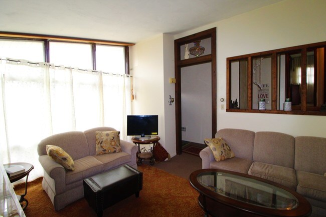 Foto del edificio - 2511 Elmira St