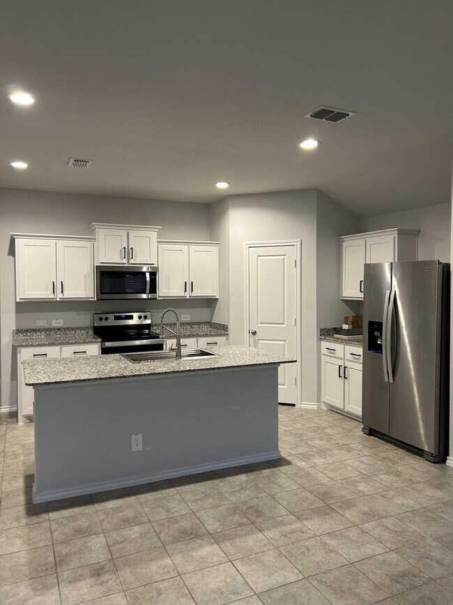 Foto del edificio - PROCE DROP - MOVE IN SPECIAL - Northwest ISD - Commuter Friendly