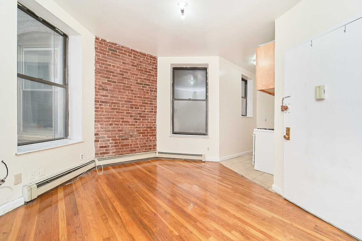 132 W 109th St Unit 2C, New York, NY 10025 Apartment for Rent in New