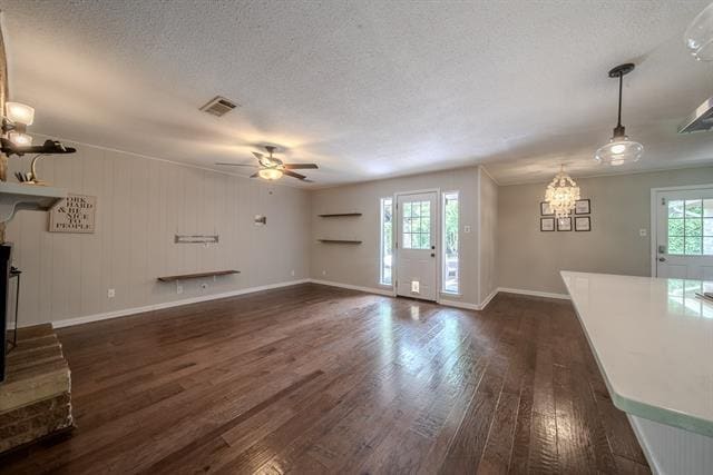 Building Photo - 807 Eastcliff Dr