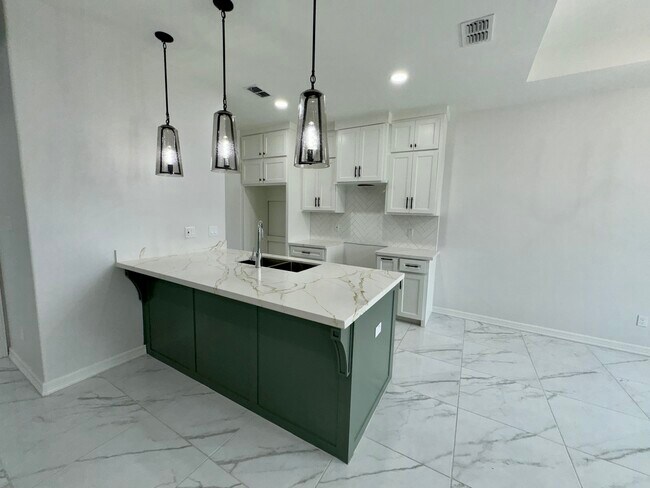 Building Photo - 3421 Silver Nugget Dr