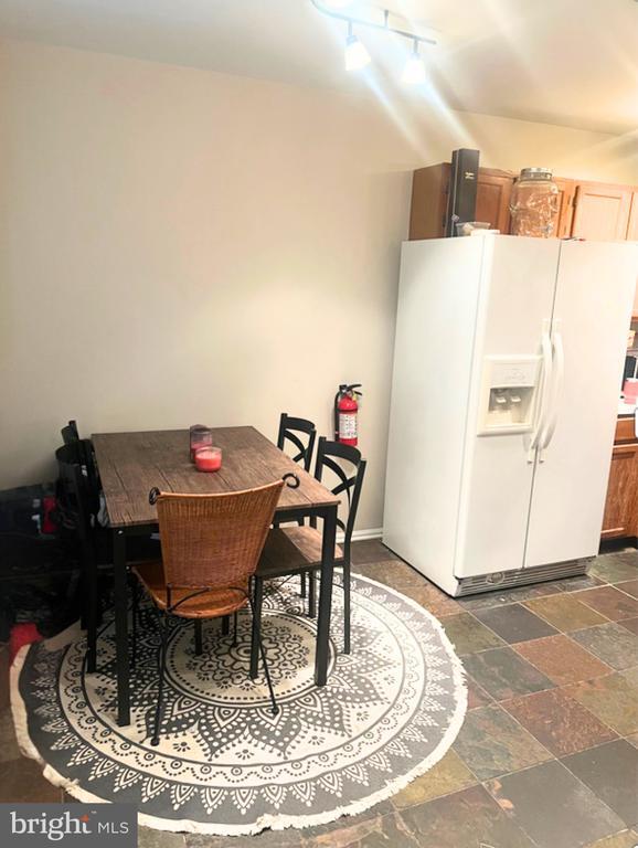 Foto del edificio - 4853 Hawthorne Ln