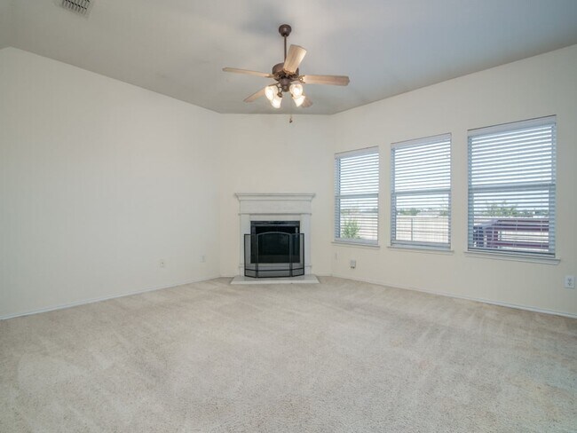 Foto del edificio - 320 Cookston Ln