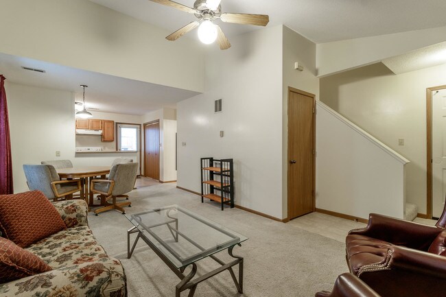 Building Photo - 2422 Pimlico Ct
