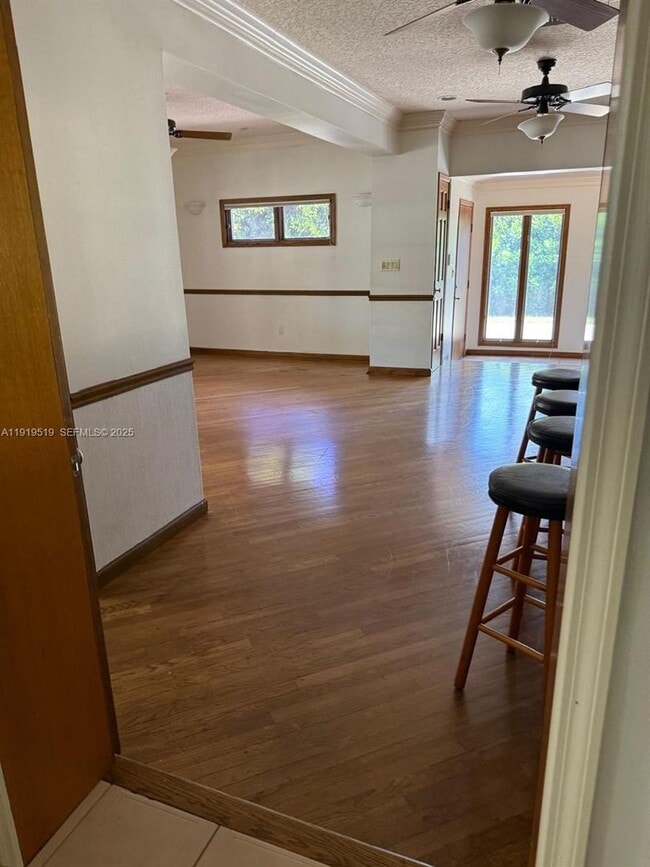 Building Photo - 5461 W Broward Blvd