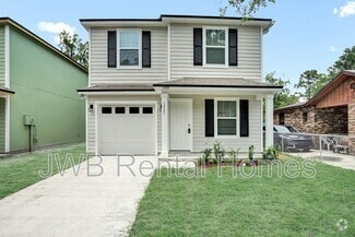 Building Photo - 1721 W 9th St
