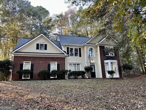Building Photo - 190 Inland Cir