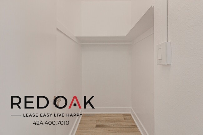 Foto del edificio - 1017 S Kingsley Dr