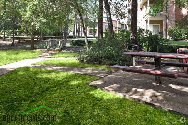 Picnic Area - Chasewood Apartments