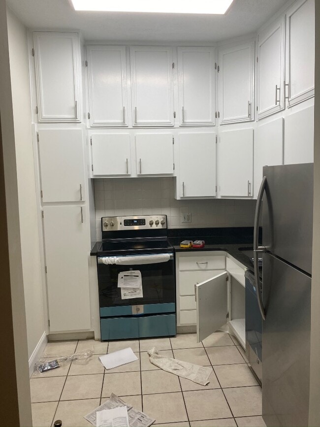 Photo - 125 Montgomery Ave Apartment