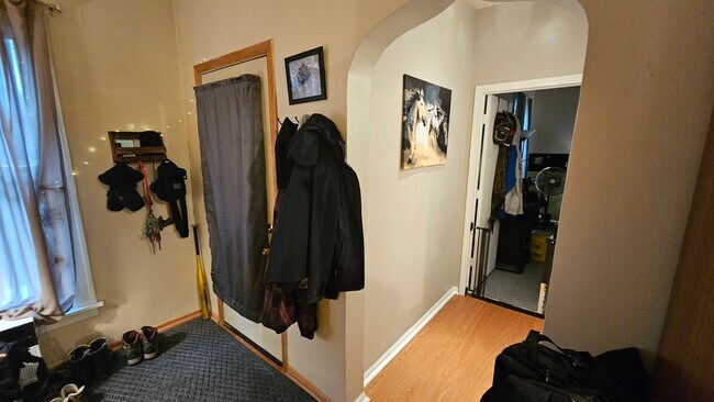 Apartment off of front porch - 4549 Lincoln Ave