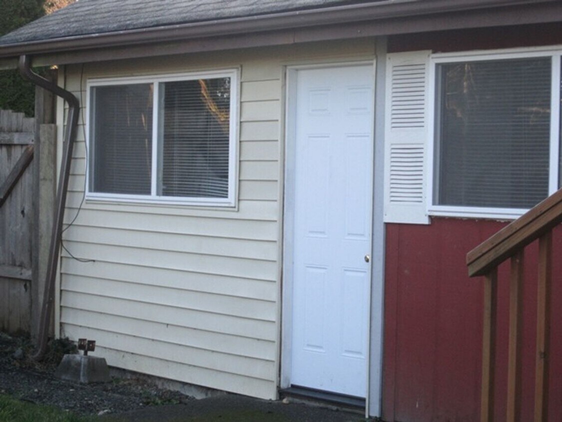 Primary Photo - 1427 May St