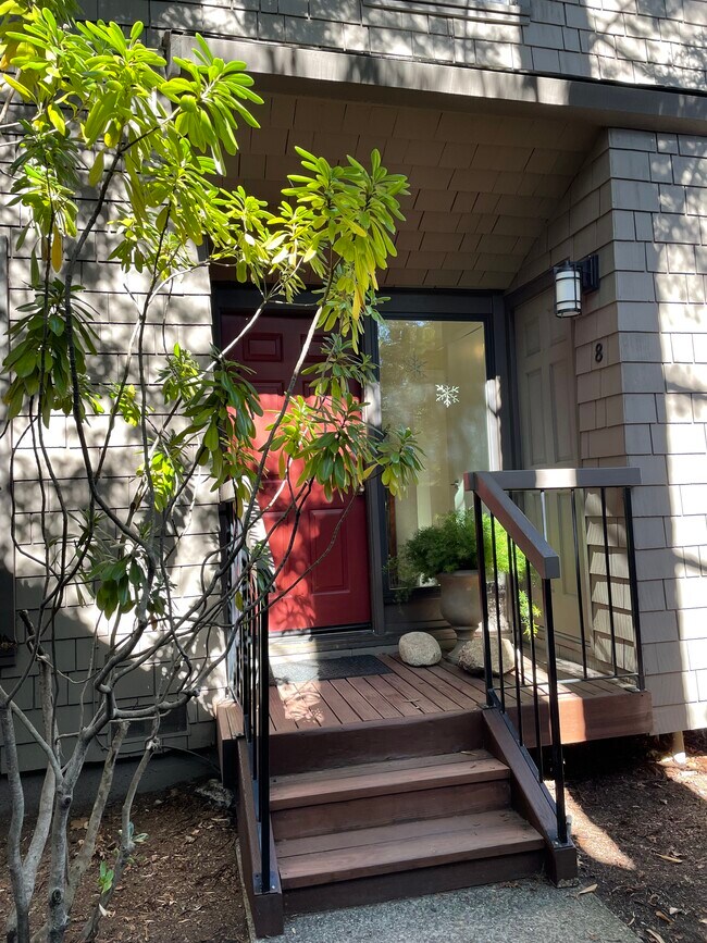 8 Willow Ln, Sausalito, CA 94965 Townhome Rentals in Sausalito CA