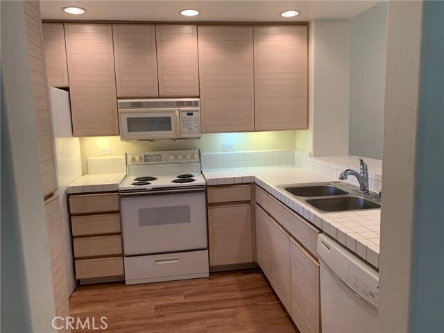 Foto del edificio - 2243 Martin