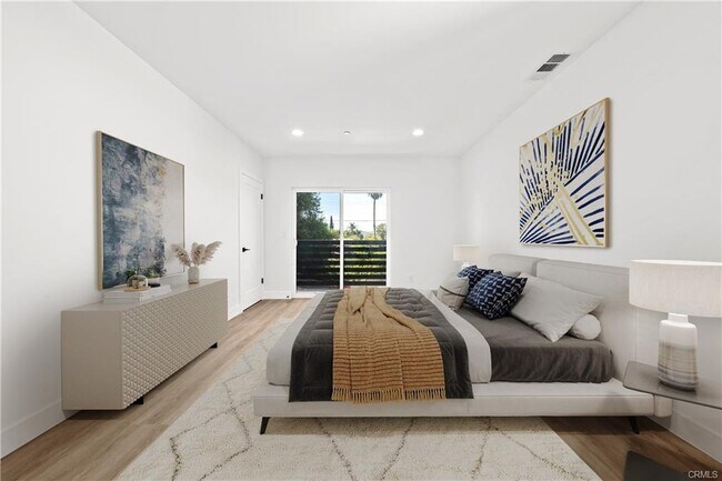 Building Photo - 6704 1/2 Kester Avenue, Los Angeles, CA 91...