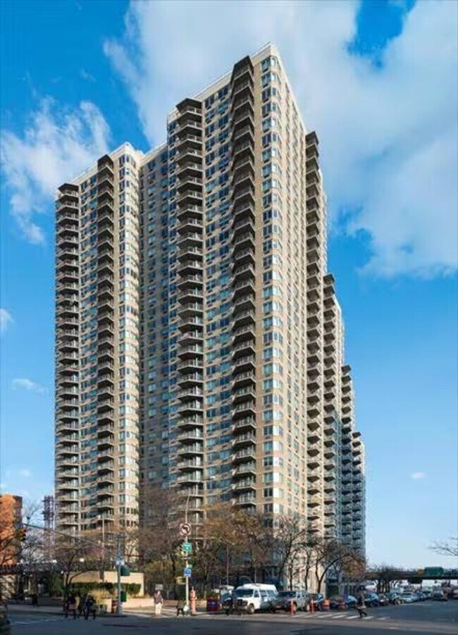 Foto del edificio - 399 E 34th St