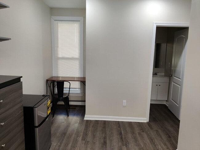 Foto del edificio - 5535 Crowson St