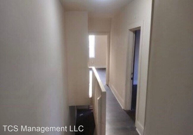 Building Photo - 3 br, 1 bath House - 1835 East Clementine ...