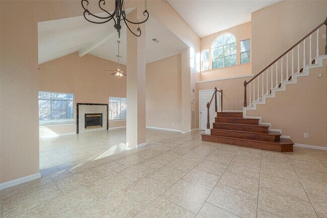 Building Photo - 16026 Juniper Grove Dr