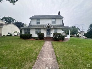 Building Photo - 208 W Midland Ave