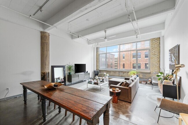 Foto del edificio - 700 N Washington Ave