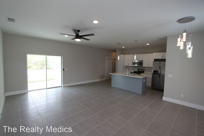 Foto del edificio - 4 br, 2 bath House - 98 Orchid Ln