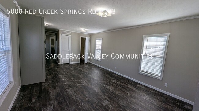 Foto del edificio - 5000 Red Creek Springs Rd