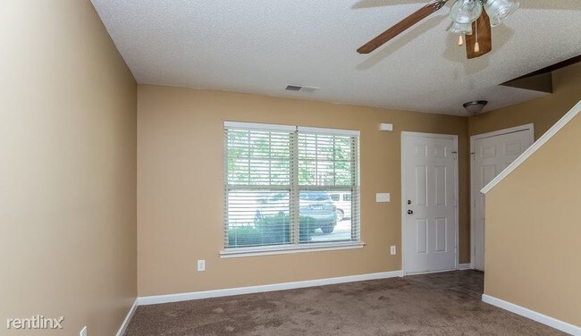 Building Photo - 3 br, 2.5 bath House - 3076 Broadleaf Trail