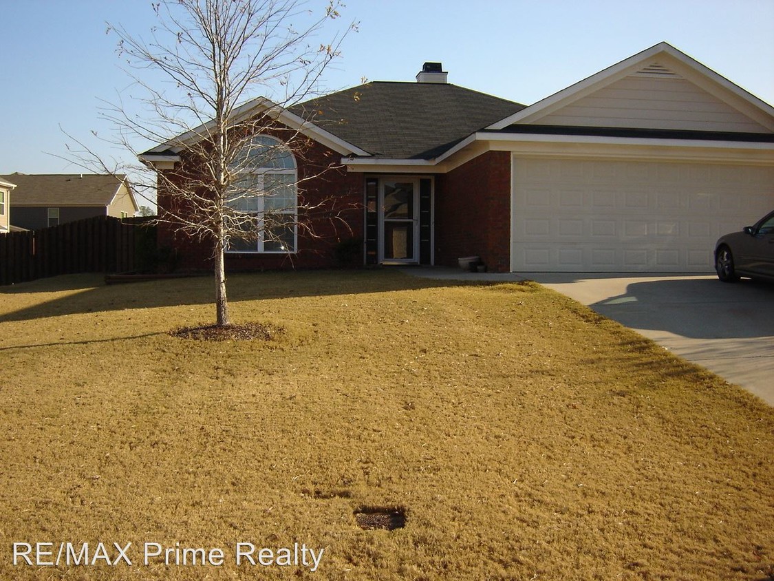 Primary Photo - 3 br, 2 bath House - 6058 White Pine Drive