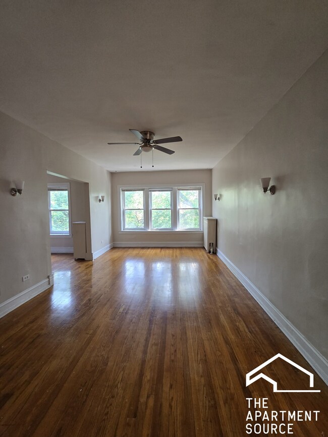 Foto del edificio - 1364 W Estes Ave